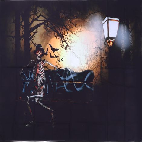 Halloween-Geister-Wandteppich fürs Wohnzimmer, 150 x 150 cm – Strapazierfähige und detailreiche Wanddekoration aus Polyester (1/5)