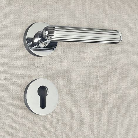 Poignée de porte design à cylindre finition aspect chrome brillant Nelia - KATCHMEE  - KatchMee