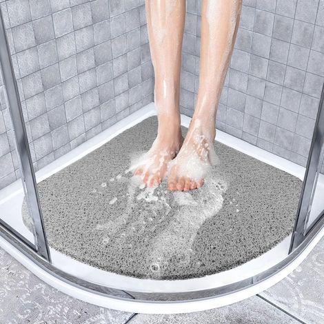 Tapis de Douche Antidérapant 80x80cm Tapis de Baignoire d'angle en Luffa avec Drain, Anti Moisissure Triangulaire Tapis de Bain (Grand Triangle Gris, 80 x 80 cm) (1/5)