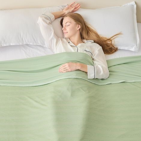 Couverture rafraîchissante pour les dormeurs chauds, couverture de lit Queen Size, fine et légère pour canapé d'été, couvertures froides et sueurs nocturnes, double face pour garder le corps au (1/5)