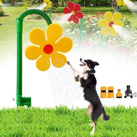Arroseur de jardin en forme de fleur – Fontaine et jouet d’eau rotatif à 360° avec 4 raccords – Arroseur pour enfants chiens et chats – Pour jeux et rafraîchissement au jardin – Jaune (1/5)