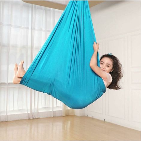 Hamac balançoire pour enfants, balançoire d'intérieur Hamac élastique Hug Balançoire sensorielle idéale pour le TDAH, l'intégration sensorielle et le traitement de l'autisme (Bleu clair, 150 x 280 cm) (1/2)