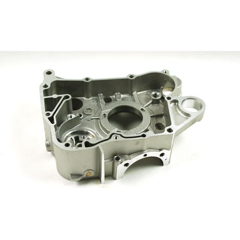Cárter del motor derecho para scooter B-Max (1/2)