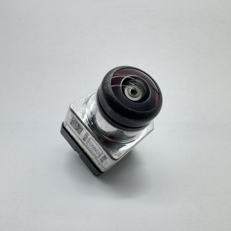 The A0009059412 rearview camera is suitable for Mercedes-Benz C257. (1/4)