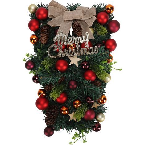Kreativer künstlicher Weihnachtskranz aus tropfenförmigen Fichtenzweigen mit Tannenzapfenkugeln und Schleife für die Fensterdekoration