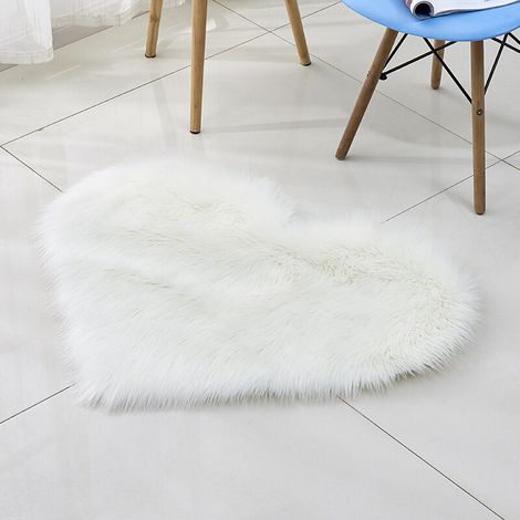 Tapis en fausse fourrure en forme de cœur, fabriqué en laine synthétique douce pour L (1/3)
