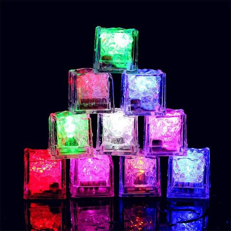 Lot de 12 glaçons lumineux LED multicolores pour vin, whisky, cocktails, bars, fêtes, mariages, décoration d'événements. Imperméables et réutilisables. (1/5)