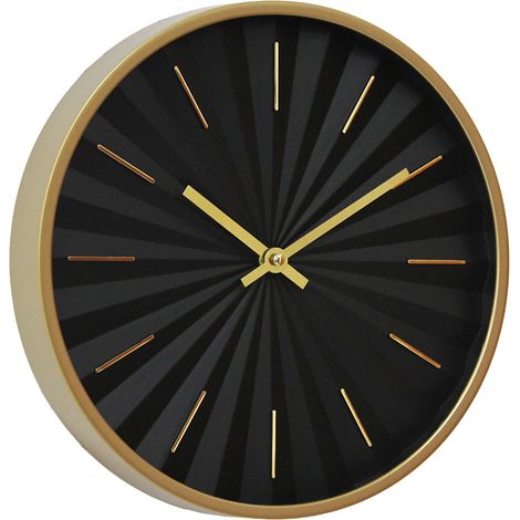 Une simple horloge murale numérique 3D en platine est utilisée pour la décoration du salon (1/5)