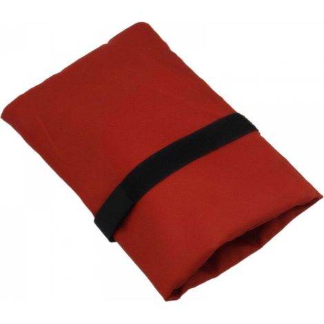 Un manchon antigel rouge de 14 x 20 cm pour robinet, destiné à protéger les tuyaux d'eau du gel et de la chaleur en hiver. (1/5)