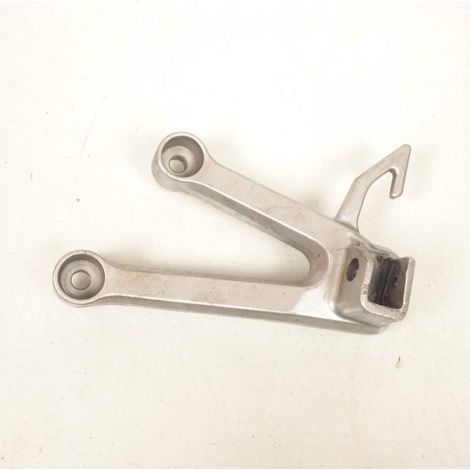 [PRODUIT D'OCCASION] Platine de repose pied passager gauche origine pour moto Suzuki (1/2)