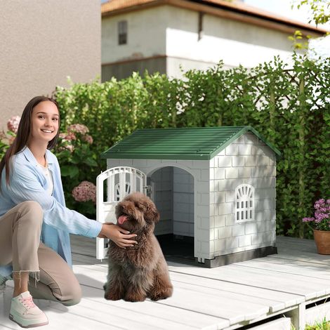 Niche pour chien en plastique résistante aux intempéries avec porte verrouillable, 3 fenêtres et toit en pente pour petits chiens et chats - vert (1/5)