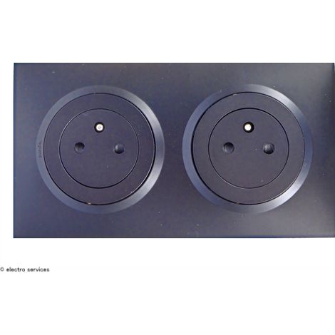 Legrand – Double prise de courant complète 2P+T – Surface noire – 16A 250V – Mécanisme avec coque de protection chantier