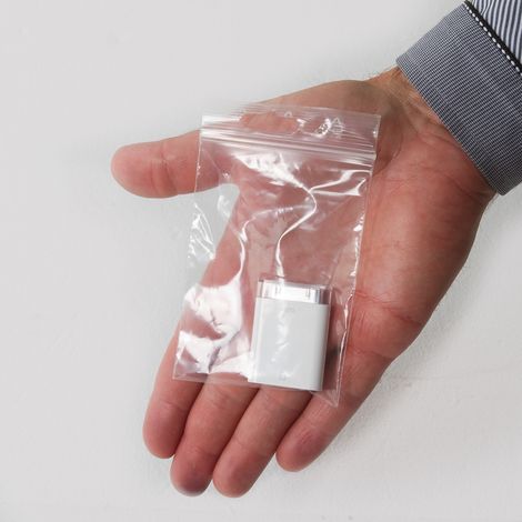 Lot de 100 Sachets plastiques à fermeture ZIP 70x100mm avec trou de suspension (1/5)