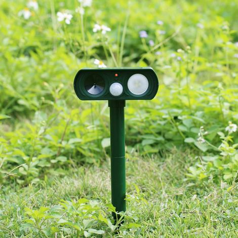 Solarbetriebener Ultraschall-Gartenschädlingsvertreiber für Mäuse und Schlangen (1/5)