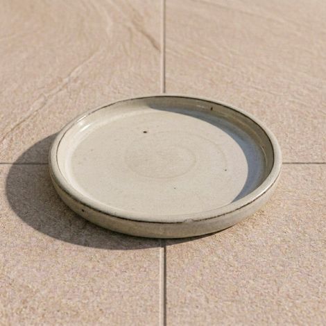 Sottovaso rotondo 28cm crema (1/4)