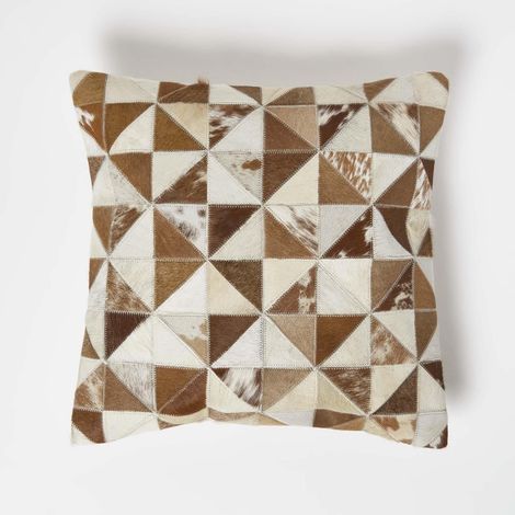 HOMESCAPES Diamond Check Brown & Cream Hide Leather Cushion 45 x 45 cm (1/5)