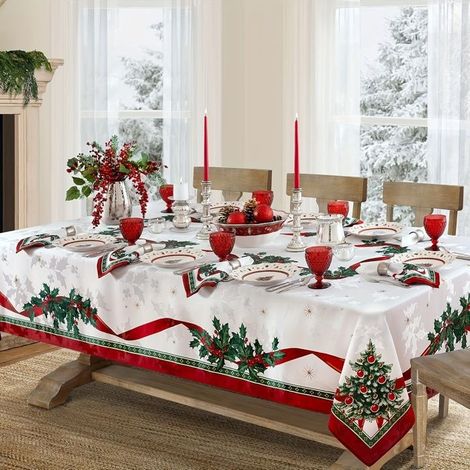 Nappe Noël polyester 140x240 cm – Rouge, rectangulaire – Pour table fête – Décoration (1/5)