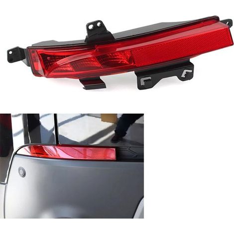 A pair of LR102042 and LR102041 lights fits the rear bumper reflectors of the Land Rover Discovery Sport 2015-2023. (1/5)