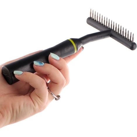 Pettine professionale per cani a pelo corto e folto, ideale per districare nodi e per il sottopelo. (1/5)