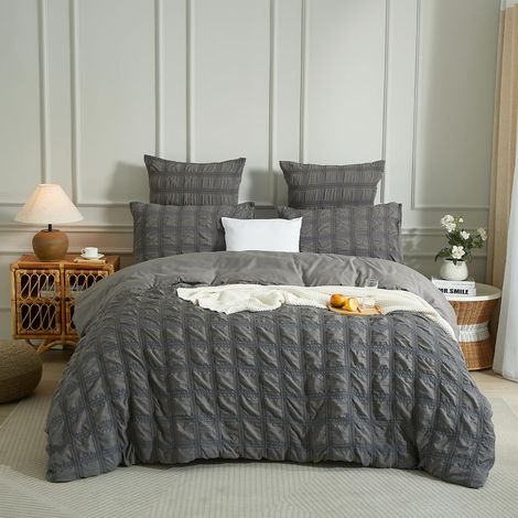 Parure de lit 135 x 200 cm - En seersucker - Gris uni - Motif à rayures - Réversible - Pour l'été - Vintage et romantique - Avec housse de couette et 1 taie d'oreiller de 80 x 80 cm (1/5)