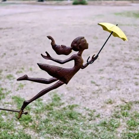 Piquet de jardin portable et personnalisé Flying Girl, une nouveauté créative et best-seller (1/4)
