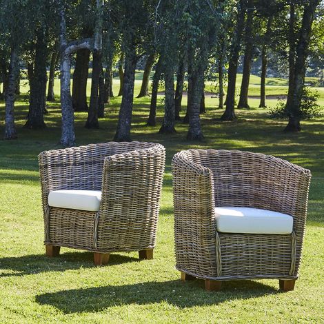 Berah Getah – Lot de 2 fauteuils de jardin en kubu naturel – Dimensions 80x70x73cm – Écologique et traité – Confort optimal avec coussins moelleux