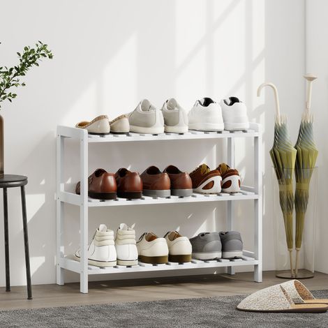 Étagère à chaussures. porte-chaussures 3 niveaux. étagères à lattes. en bois de pin. 70 x 26 x 57.5 cm. blanc