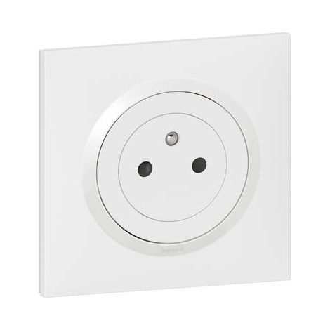 Legrand – Prise de courant complète 2P+T surface blanche – Mode de pose encastré – Indice de protection IP20 – Intensité 16A – Nombre de pôles 2