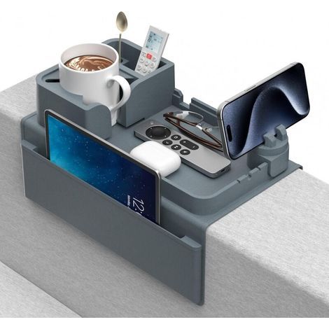 Plateau antidérapant pour accoudoir de canapé. organisateur de canapé en silicone avec porte-gobelet. support pour téléphone. support pour tablette et porte-revues (1/5)