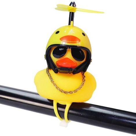Ornamenti per auto giocattolo a forma di anatra in gomma, decorazioni per cruscotto a forma di anatra gialla per auto, campanello per bicicletta a forma di anatra comprimibile con casco a elica 1 pezz (1/5)