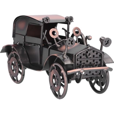 Modèle réduit de voiture vintage en métal bronze, objet décoratif classique et raffiné pour la maison. Ornement artisanal.
