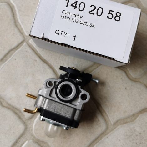 MTD Rasenmähervergaser Modell 753-06258A, Membrantyp, präzise Kraftstoffzufuhr, leichter Start, Originalersatzteil. (1/5)