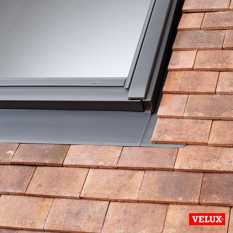 Raccord d'étanchéité VELUX EDP 0000 pour tuiles plates - taille: SK06, 114 x 118 cm (1/2)
