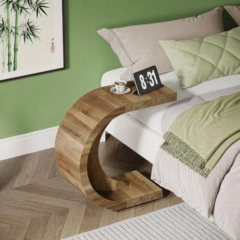 Table basse en bois en forme de C, idéale comme table d'appoint pour canapé ou fauteuil, dans un salon ou une chambre. Design moderne et minimaliste. Décoration intérieure. (1/5)
