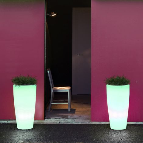 BAMBÚ 70 Jardinière Ronde avec Lumière pour Plantes et Fleurs Très Résistante. Chargement solaire et batterie rechargeable. Lumière RGB et Fabriqué en Polyéthylène en Espagne. (1/4)