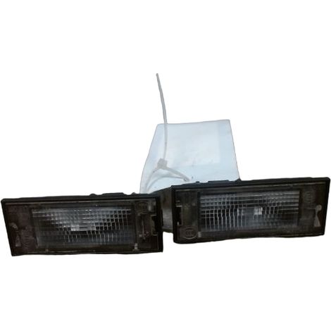 [PRODUIT D'OCCASION] Eclaireur Plaque De Police RENAULT Megane ♻️ Ref Oe. 265101139r - Garantie à vie (1/3)