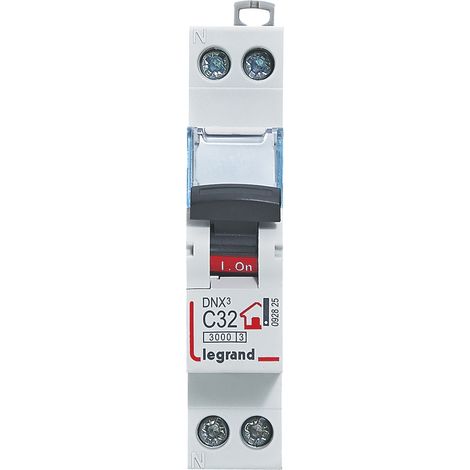 Legrand - Disjoncteur Phase + Neutre - 32A - bornes à vis - 1 module