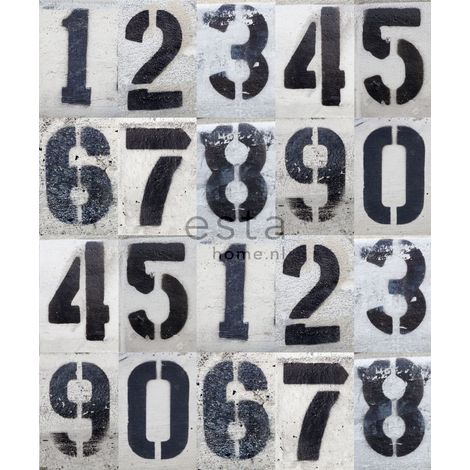 papier peint panoramique numéros peints à l'aérosol sur un mur de béton noir et blanc  - ESTAhome (1/5)
