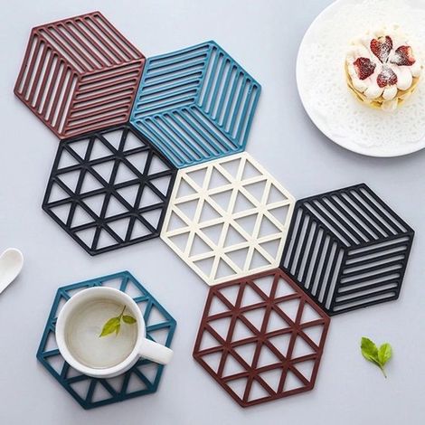Ensemble de 8 protège-casseroles en silicone - Utilisables comme dessous de plat, sets de table et dessous d'assiette - Compatibles lave-vaisselle (1/5)