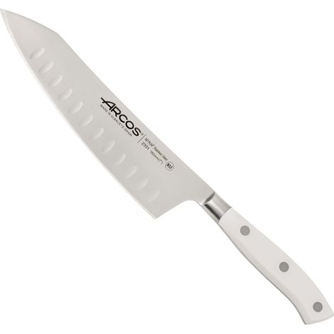 Arcos Coltello Santoku a dondolo della serie Riviera Blanc, lama in acciaio inossidabile NITRUM® da 18 cm e manico in poliossimetilene (POM).
