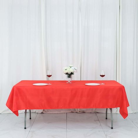 Nappe rectangulaire rouge en polyester (147 cm x 259 cm) – infroissable et durable – idéale pour les fêtes et les événements.