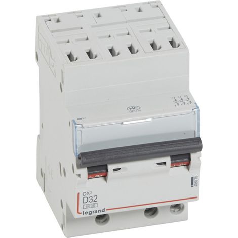 Disjoncteur DX6000 10kA arrivée haute automatique départ bas à vis 3P 400V 32A courbe D pour peigne HX optimisé (408078)