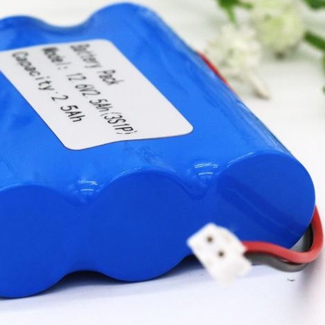 12V 2.5mAh 3s 18650 lithium-ion rechargeable battery, used in equipment such as CCTV cameras. (1/3)