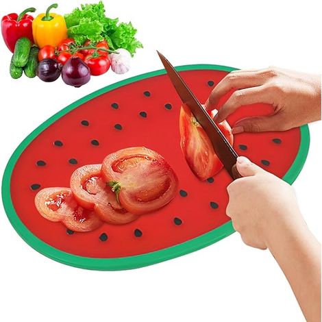 Tapis de coupe de melon d'eau – planche de coupe de service légère, planche de coupe de légumes durable  Kitchen Watermelon Cutting Board set with unique melon shape (1/5)