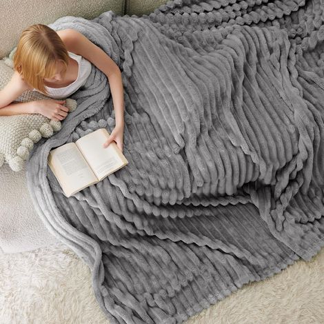 120 x 200 cm Couverture polaire gris givré pour canapé – Douce et confortable pour femme, jolie petite couverture pour fille (1/5)