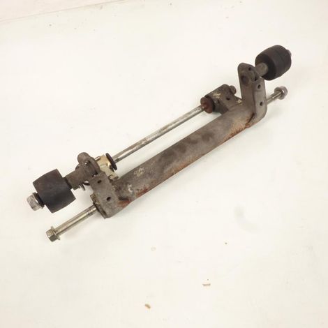 [PRODUIT D'OCCASION] Support moteur origine pour scooter Suzuki 400 Burgman 2007-2016