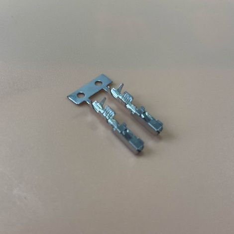 13580635 Automotive connectors, plugs, wiring harness terminals (1/4)
