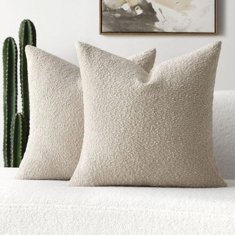 Lot de 2 housses de coussin décoratives beiges 45 x 45 cm, douces et confortables, en tissu texturé bouclé, décoration d'intérieur moderne pour canapé, lit, salon (1/5)