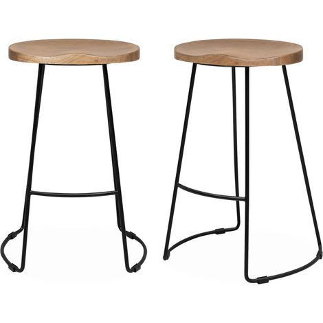 sweeek - 2er-Set Barhocker aus Mangoholz und Stahl, Fußstütze, 65 cm