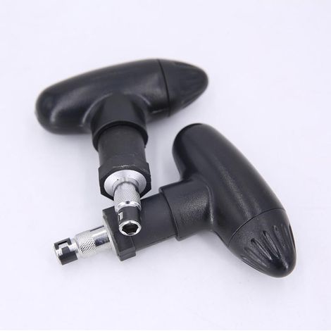Clé en T professionnelle pour crampons de golf – Installation et retrait des pointes de chaussures (1/2)